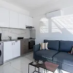 Apartment Rosemont & Balcony In *