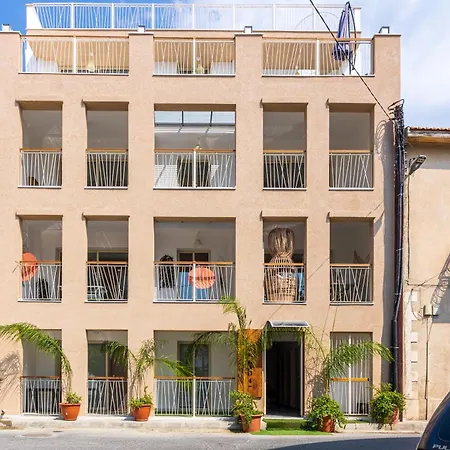 Rosemont & Balcony In * Larnaca